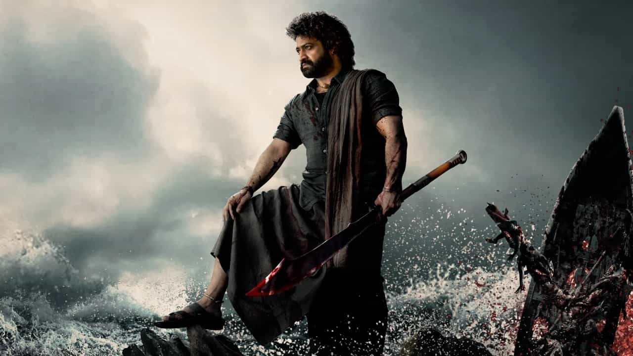 ಜೂ ಎನ್ಟಿಆರ್ ಅಭಿಮಾನಿಗಳ ಹುಚ್ಚಾಟ, ಬುದ್ಧಿ ಹೇಳಿ ಎಂದ ನೆಟ್ಟಿಗರು ಜೂ ಎನ್ಟಿಆರ್ ಅಭಿಮಾನಿಗಳ ಹುಚ್ಚಾಟ, ಬುದ್ಧಿ ಹೇಳಿ ಎಂದ ನೆಟ್ಟಿಗರು