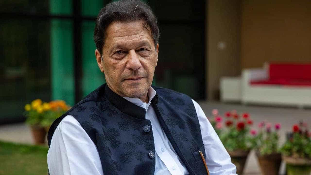 Imran Khan Arrest: ಪಾಕಿಸ್ತಾನದ ಮಾಜಿ ಪ್ರಧಾನಿ ಇಮ್ರಾನ್ ಖಾನ್ ಬಂಧನ Imran Khan Arrest: ಪಾಕಿಸ್ತಾನದ ಮಾಜಿ ಪ್ರಧಾನಿ ಇಮ್ರಾನ್ ಖಾನ್ ಬಂಧನ