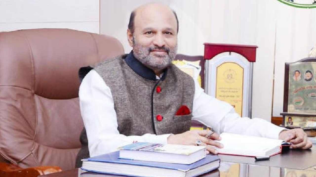 Iqbal Hussain Profile: ರಾಮನಗರದಲ್ಲಿ ನಿಖಿಲ್ ಕುಮಾರಸ್ವಾಮಿ ವಿರುದ್ಧ ಜಯ ಗಳಿಸಿದ ಇಕ್ಬಾಲ್ ಹುಸೇನ್ ವ್ಯಕ್ತಿಚಿತ್ರ Iqbal Hussain Profile: ರಾಮನಗರದಲ್ಲಿ ನಿಖಿಲ್ ಕುಮಾರಸ್ವಾಮಿ ವಿರುದ್ಧ ಜಯ ಗಳಿಸಿದ ಇಕ್ಬಾಲ್ ಹುಸೇನ್ ವ್ಯಕ್ತಿಚಿತ್ರ