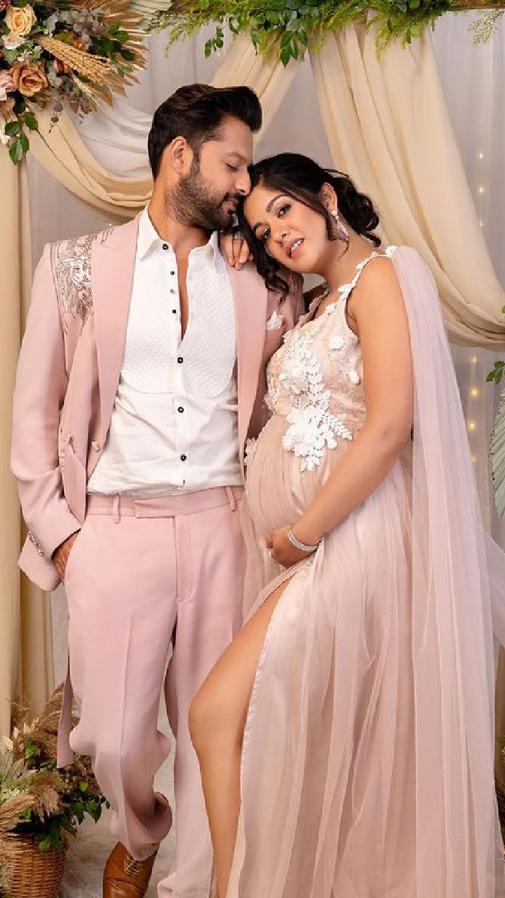 Ishita Dutta's baby shower photos
