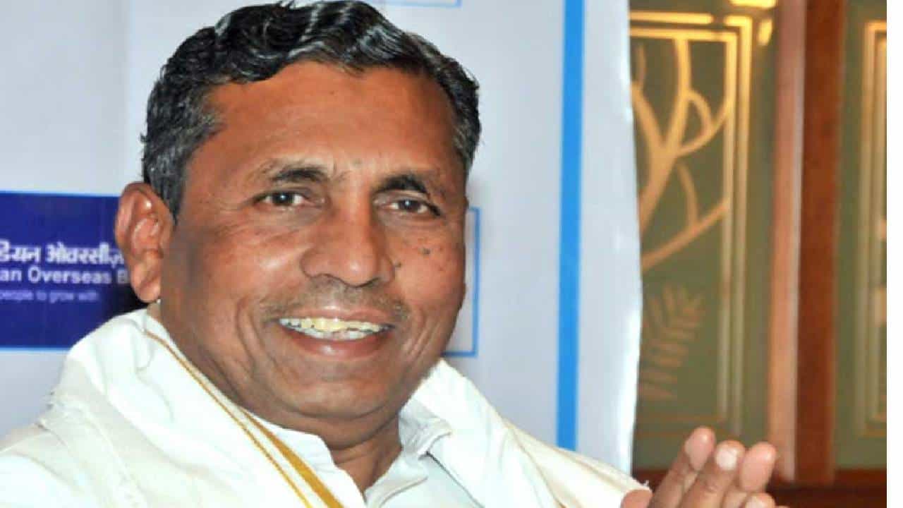 KH Muniyappa: ರಾಜ್ಯ ರಾಜಕಾರಣಕ್ಕೆ ಮೊದಲ ಬಾರಿಗೆ ಪ್ರವೇಶ: ಒಲಿಯಿತು ಸಚಿವ ಸ್ಥಾನ KH Muniyappa: ರಾಜ್ಯ ರಾಜಕಾರಣಕ್ಕೆ ಮೊದಲ ಬಾರಿಗೆ ಪ್ರವೇಶ: ಒಲಿಯಿತು ಸಚಿವ ಸ್ಥಾನ