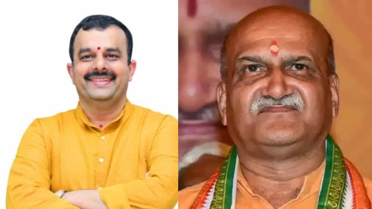 Karkala Election Result 2023: ಕಾರ್ಕಳ ವಿಧಾನಸಭಾ ಕ್ಷೇತ್ರ ಎಲೆಕ್ಷನ್ 2023 ರಿಸಲ್ಟ್: ಕಾರ್ಕಳದಲ್ಲಿ ಗುರು, ಶಿಷ್ಯರ ನಡುವೆ ಬಾರಿ ಪೈಪೋಟಿ, ಯಾರಿಗೆ ವಿಜಯಮಾಲೆ Karkala Election Result 2023: ಕಾರ್ಕಳ ವಿಧಾನಸಭಾ ಕ್ಷೇತ್ರ ಎಲೆಕ್ಷನ್ 2023 ರಿಸಲ್ಟ್: ಕಾರ್ಕಳದಲ್ಲಿ ಗುರು, ಶಿಷ್ಯರ ನಡುವೆ ಬಾರಿ ಪೈಪೋಟಿ, ಯಾರಿಗೆ ವಿಜಯಮಾಲೆ