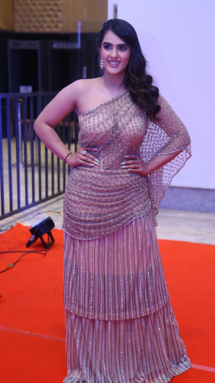 Kavya Thapar (6) - Copy