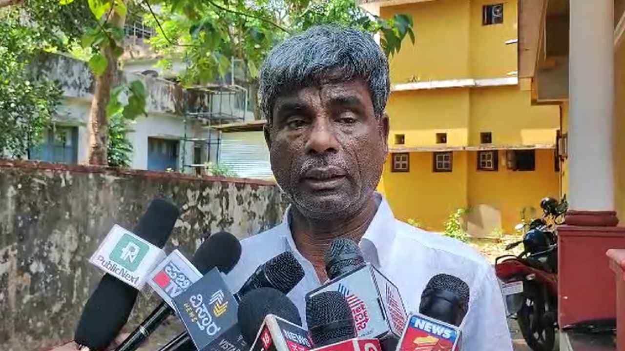 ಹಲ್ಲೆ ಮಾಡಲು ಯಾರಿಗೂ ಅಧಿಕಾರವಿಲ್ಲ: ಪುತ್ತೂರಿನ ಪ್ರಕರಣ ಖಂಡಿಸಿದ ಕೋಟ ಶ್ರೀನಿವಾಸ್ ಪೂಜಾರಿ ಹಲ್ಲೆ ಮಾಡಲು ಯಾರಿಗೂ ಅಧಿಕಾರವಿಲ್ಲ: ಪುತ್ತೂರಿನ ಪ್ರಕರಣ ಖಂಡಿಸಿದ ಕೋಟ ಶ್ರೀನಿವಾಸ್ ಪೂಜಾರಿ