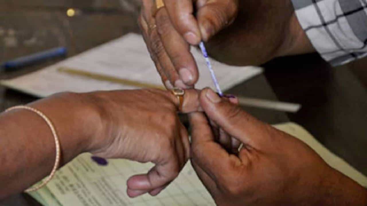 Karnataka Elections 2023: ಚುನಾವಣಾ ಮತಗಟ್ಟೆ ಏಜೆಂಟ್​ಗಳಲ್ಲಿ ಸನ್ನದ್ಧತೆ ಕೊರತೆ; ಮತದಾರರಿಗೆ ಸಿಗುತ್ತಿಲ್ಲ ಸರಿಯಾದ ಮಾರ್ಗದರ್ಶನ
