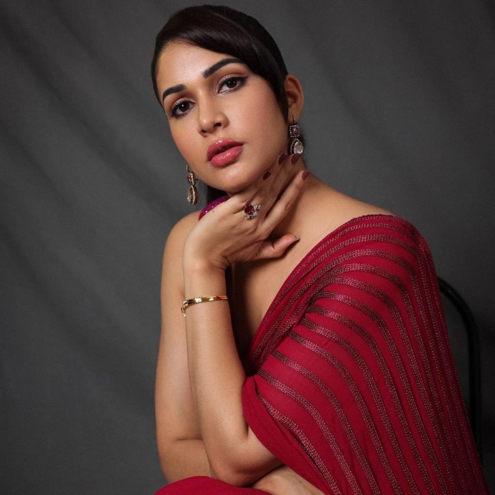 ವರುಣ್ ತೇಜ್ ಹಾಗೂ ಲಾವಣ್ಯ ಜೋಡಿ ಬಗ್ಗೆ ಹೊಸ ಸುದ್ದಿ ಸಿಕ್ಕಿದೆ. ಜೂನ್ ತಿಂಗಳಲ್ಲಿ ವರುಣ್ ತೇಜ್ ಹಾಗೂ ಲಾವಣ್ಯ ಎಂಗೇಜ್ಮೆಂಟ್ ಮಾಡಿಕೊಳ್ಳಲಿದ್ದಾರೆ ಎಂದು ವರದಿ ಆಗಿದೆ.