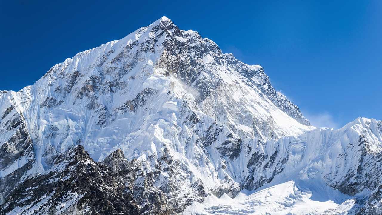 Mount Everest: ಮೌಂಟ್ ಎವರೆಸ್ಟ್​ ಏರಲು ತೆರಳಿದ್ದ ಭಾರತೀಯ ಮಹಿಳಾ ಆರೋಹಿ ಸಾವು