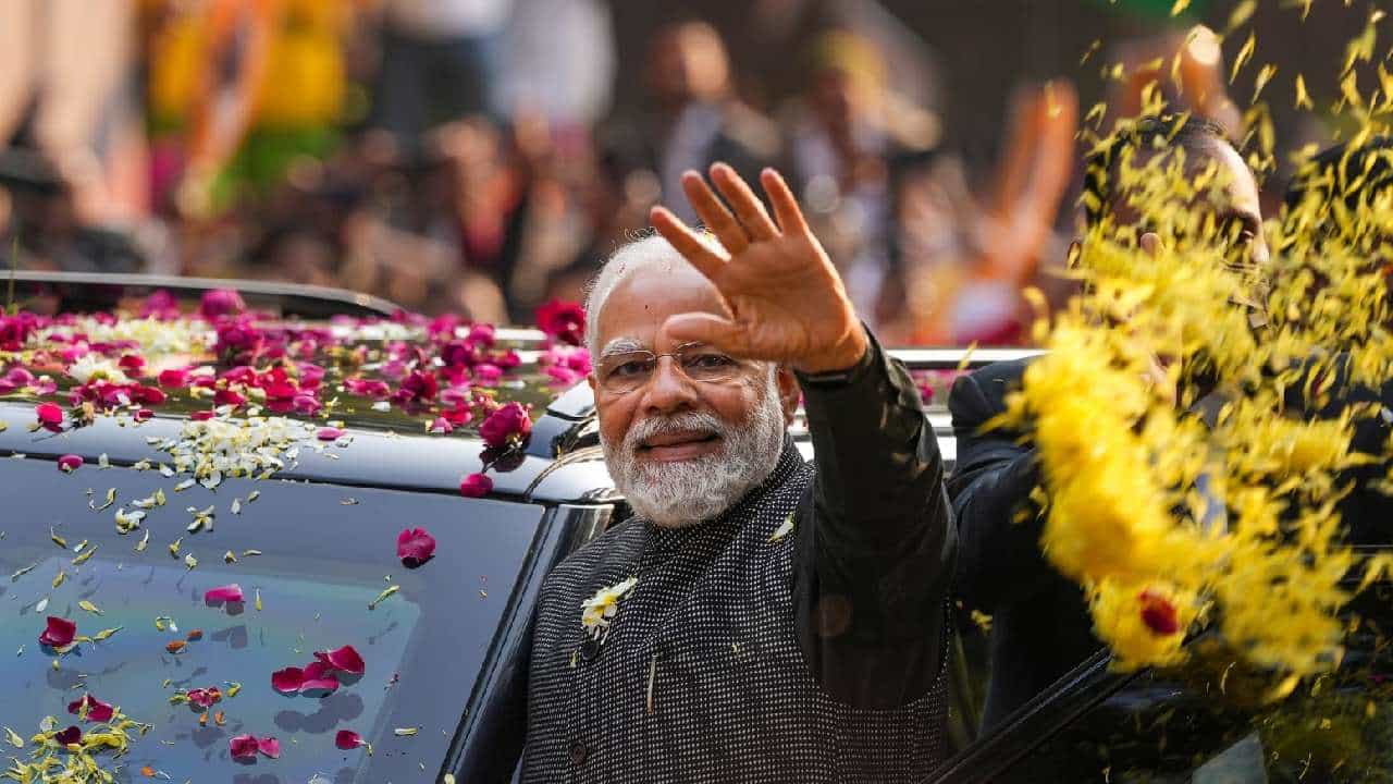 Modi Bangalore roadshow: ಪ್ರಧಾನಿ ಮೋದಿ ಬೆಂಗಳೂರು ರೋಡ್ ಶೋ ಸಮಯದಲ್ಲಿ ಮತ್ತೆ ಬದಲಾವಣೆ Modi Bangalore roadshow: ಪ್ರಧಾನಿ ಮೋದಿ ಬೆಂಗಳೂರು ರೋಡ್ ಶೋ ಸಮಯದಲ್ಲಿ ಮತ್ತೆ ಬದಲಾವಣೆ