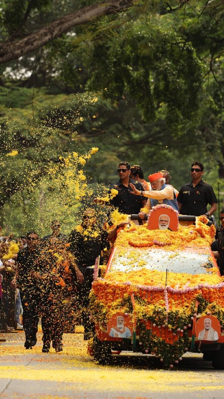 PM Modi's roadshow in Bengaluru