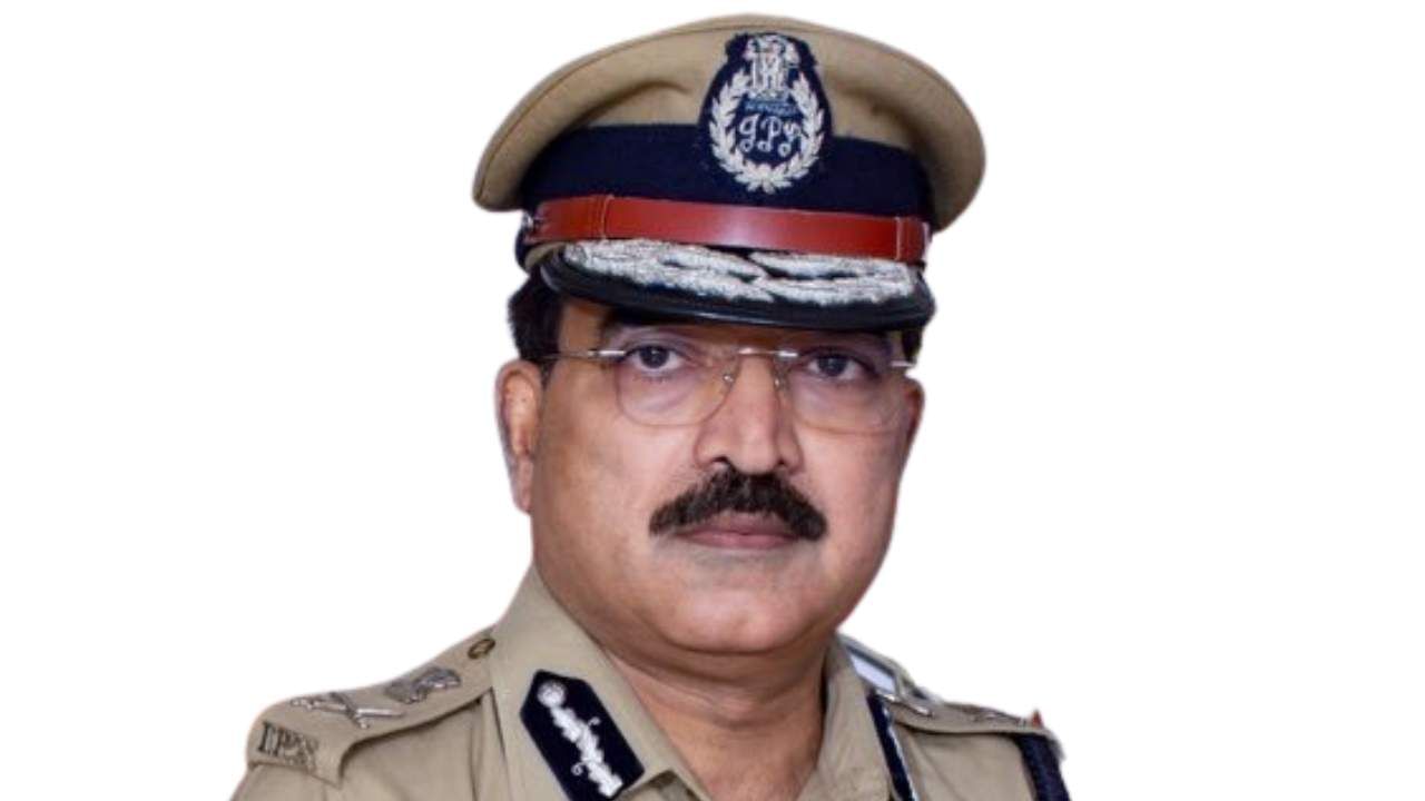 ಮೇ 13ರಂದು ಕರ್ನಾಟಕ ವಿಧಾನಸಭೆ ಚುನಾವಣಾ ಫಲಿತಾಂಶ: ಶನಿವಾರ ಬೆಂಗಳೂರು ನಗರದಾದ್ಯಂತ ನಿಷೇಧಾಜ್ಞೆ ಜಾರಿ ಮೇ 13ರಂದು ಕರ್ನಾಟಕ ವಿಧಾನಸಭೆ ಚುನಾವಣಾ ಫಲಿತಾಂಶ: ಶನಿವಾರ ಬೆಂಗಳೂರು ನಗರದಾದ್ಯಂತ ನಿಷೇಧಾಜ್ಞೆ ಜಾರಿ