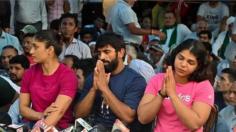 Wrestlers Protest: ಜಂತರ್ ಮಂತರ್ನಲ್ಲಿ ನಡೆಯುತ್ತಿರುವ ಕುಸ್ತಿಪಟುಗಳ ಪ್ರತಿಭಟನೆಗೆ ರೈತರ ಬೆಂಬಲ