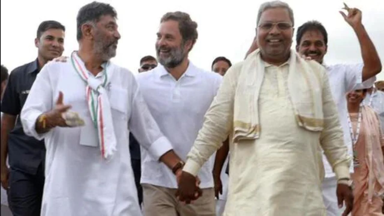 ಡಿಕೆ ಶಿವಕುಮಾರ್ ಪರ ಆದಿಚುಂಚನಗಿರಿ ಶಾಖಾಮಠದ ಶ್ರೀಗಳು ಬ್ಯಾಟ್ ಬೀಸಿದ್ರೆ ಸಿದ್ದರಾಮಯ್ಯ ಪರ ನಿಂತ ಕುರುಬ ಸಮುದಾಯದ ಸ್ವಾಮೀಜಿ ಡಿಕೆ ಶಿವಕುಮಾರ್ ಪರ ಆದಿಚುಂಚನಗಿರಿ ಶಾಖಾಮಠದ ಶ್ರೀಗಳು ಬ್ಯಾಟ್ ಬೀಸಿದ್ರೆ ಸಿದ್ದರಾಮಯ್ಯ ಪರ ನಿಂತ ಕುರುಬ ಸಮುದಾಯದ ಸ್ವಾಮೀಜಿ