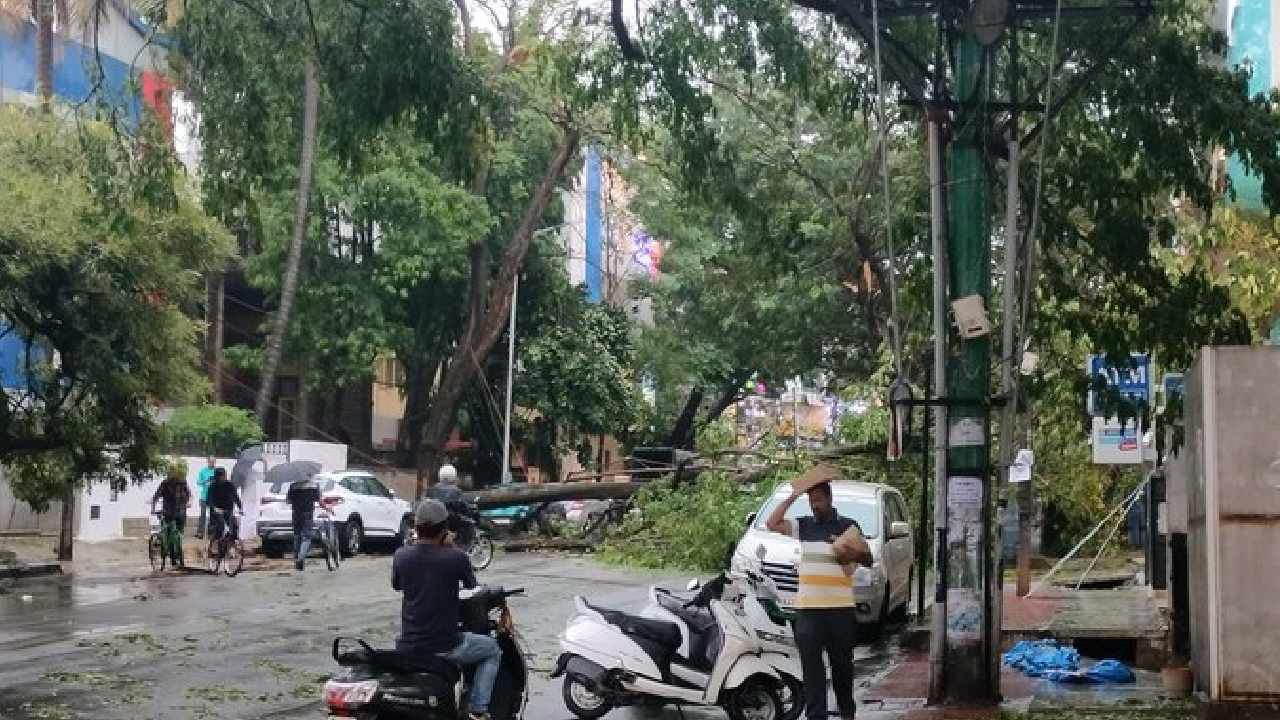 Karnataka Rains: ಬೆಂಗಳೂರು ಸೇರಿ ರಾಜ್ಯದ 5 ಜಿಲ್ಲೆಗಳಿಗೆ ಯೆಲ್ಲೋ ಅಲರ್ಟ್​ ಘೋಷಣೆ, 4 ದಿನ ಗುಡುಗು ಸಹಿತ ಭಾರಿ ಮಳೆ