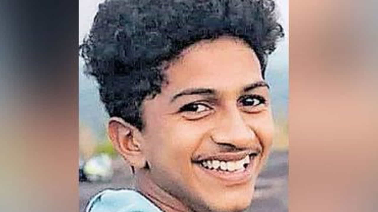 ಎಲ್ಲ ವಿಷಯದಲ್ಲೂ ಎ ಪ್ಲಸ್; ಮೆದುಳು ನಿಷ್ಕ್ರಿಯವಾದಾಗ ಅಂಗಾಂಗ ದಾನ ಮಾಡಿ ಸಾವಿನಲ್ಲೂ ಸಾರ್ಥಕತೆ ಮೆರೆದ ವಿದ್ಯಾರ್ಥಿ ಸಾರಂಗ್ ಎಲ್ಲ ವಿಷಯದಲ್ಲೂ ಎ ಪ್ಲಸ್; ಮೆದುಳು ನಿಷ್ಕ್ರಿಯವಾದಾಗ ಅಂಗಾಂಗ ದಾನ ಮಾಡಿ ಸಾವಿನಲ್ಲೂ ಸಾರ್ಥಕತೆ ಮೆರೆದ ವಿದ್ಯಾರ್ಥಿ ಸಾರಂಗ್
