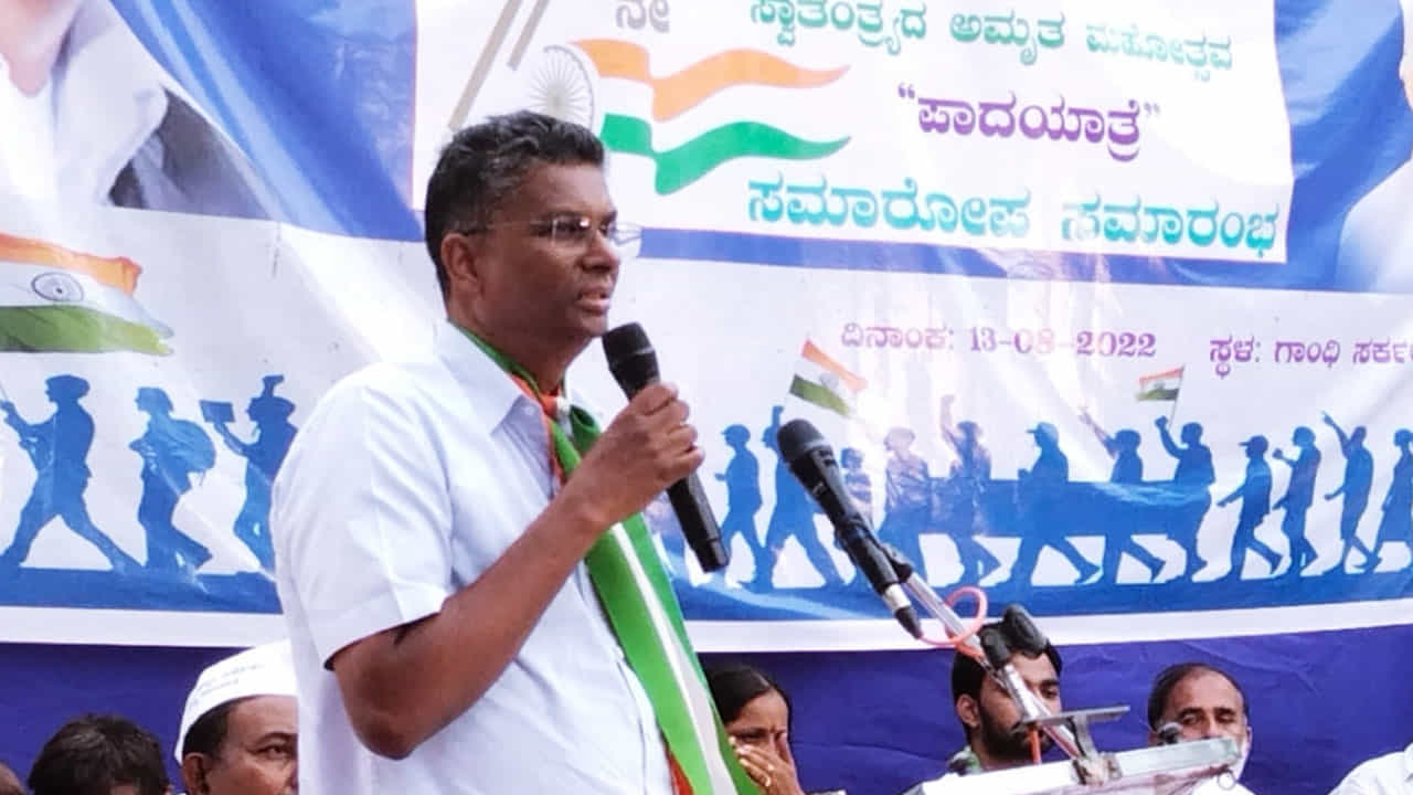 Yamakanmardi Election Result: ಯಮಕನಮರಡಿ ವಿಧಾನಸಭಾ ಕ್ಷೇತ್ರ ಎಲೆಕ್ಷನ್ 2023 ರಿಸಲ್ಟ್: ಮತ್ತೊಮ್ಮೆ ಗೆಲುವಿನ ನಗೆ ಬೀರಿದ ಸತೀಶ್ ಜಾರಕಿಹೊಳಿ Yamakanmardi Election Result: ಯಮಕನಮರಡಿ ವಿಧಾನಸಭಾ ಕ್ಷೇತ್ರ ಎಲೆಕ್ಷನ್ 2023 ರಿಸಲ್ಟ್: ಮತ್ತೊಮ್ಮೆ ಗೆಲುವಿನ ನಗೆ ಬೀರಿದ ಸತೀಶ್ ಜಾರಕಿಹೊಳಿ