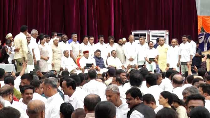 ಸಿಎಂ ಸಿದ್ದರಾಮಯ್ಯ ಸರ್ಕಾರ: ಜೋಡೆತ್ತು ಸಂಪುಟಕ್ಕೆ ಸೇರಿದ ನೂತನ ಸಚಿವರು ಇವರೆ ನೋಡಿ