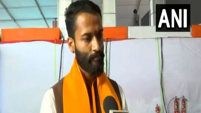 Vijayanagara Election Results: ವಿಜಯನಗರ ವಿಧಾನಸಭಾ ಕ್ಷೇತ್ರ ಎಲೆಕ್ಷನ್ 2023 ರಿಸಲ್ಟ್: ಕಾಂಗ್ರೆಸ್ನ ಗವಿಯಪ್ಪಗೆ ಗೆಲುವು, ಆನಂದ್ ಸಿಂಗ್ ಪುತ್ರ ಸಿದ್ಧಾರ್ಥ ಸಿಂಗ್ ಸೋಲು Vijayanagara Election Results: ವಿಜಯನಗರ ವಿಧಾನಸಭಾ ಕ್ಷೇತ್ರ ಎಲೆಕ್ಷನ್ 2023 ರಿಸಲ್ಟ್: ಕಾಂಗ್ರೆಸ್ನ ಗವಿಯಪ್ಪಗೆ ಗೆಲುವು, ಆನಂದ್ ಸಿಂಗ್ ಪುತ್ರ ಸಿದ್ಧಾರ್ಥ ಸಿಂಗ್ ಸೋಲು
