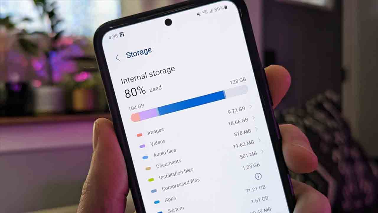 Tech Tips: ಮೊಬೈಲ್​ನಲ್ಲಿ 128GB ಸ್ಟೊರೇಜ್ ಇದ್ರೂ ಸಾಕಾಗ್ತಿಲ್ವಾ?: ಹಾಗಿದ್ರೆ ಈ ಟ್ರಿಕ್ ಫಾಲೋ ಮಾಡಿ