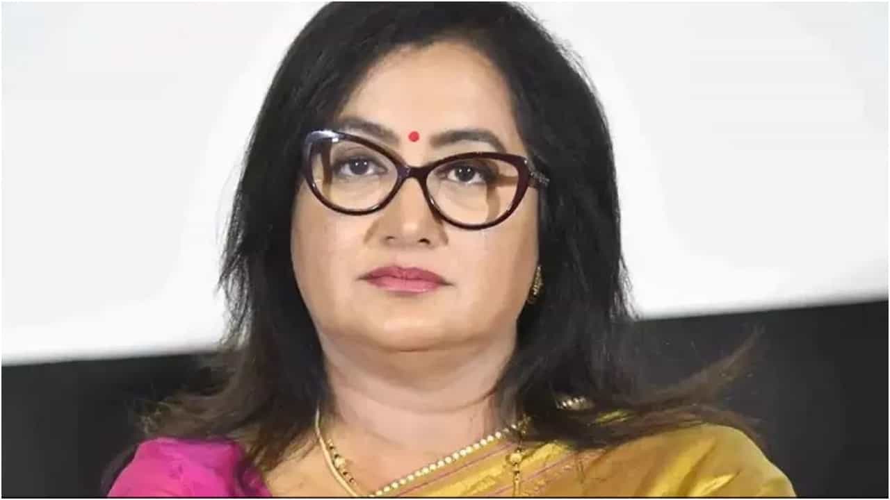 ಮೋದಿ ನಾಯಕತ್ವದ ಮೇಲೆ ಯಾವತ್ತಿಗೂ ನಂಬಿಕೆ ಇದೆ; ವದಂತಿಗಳನ್ನು ನಿರಾಕರಿಸಿದ ಸುಮಲತಾ ಕೊಟ್ಟ ವಿವರಣೆ ಇಲ್ಲಿದೆ ನೋಡಿ ಮೋದಿ ನಾಯಕತ್ವದ ಮೇಲೆ ಯಾವತ್ತಿಗೂ ನಂಬಿಕೆ ಇದೆ; ವದಂತಿಗಳನ್ನು ನಿರಾಕರಿಸಿದ ಸುಮಲತಾ ಕೊಟ್ಟ ವಿವರಣೆ ಇಲ್ಲಿದೆ ನೋಡಿ