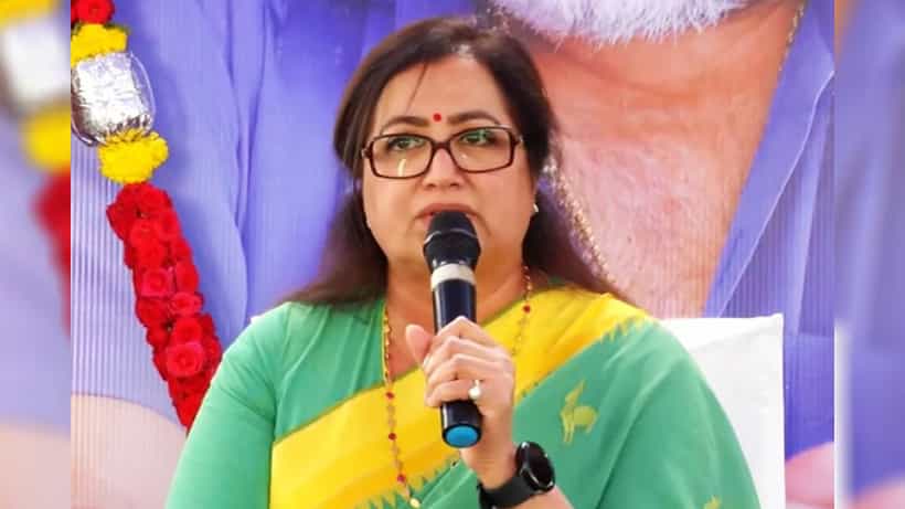 Karnataka Polls 2023: ಕಾಂಗ್ರೆಸ್ ಕಾರ್ಯಕರ್ತರ ಕ್ಷಮೆಯಾಚಿಸಿದ ಸುಮಲತಾ ಅಂಬರೀಶ್, ಯಾಕೆ ಗೊತ್ತಾ?