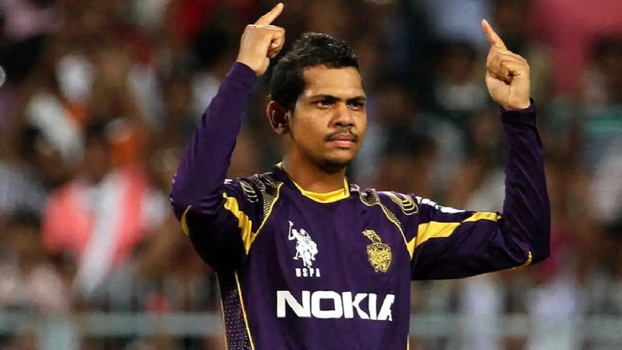 ಇದಕ್ಕೂ ಮುನ್ನ ಸುನಿಲ್ ನರೈನ್ ರೋಹಿತ್ ಶರ್ಮಾರನ್ನು 7 ಬಾರಿ ಔಟ್ ಮಾಡಿದ್ದರು. ಹಾಗೆಯೇ ವಿರಾಟ್ ಕೊಹ್ಲಿಯ ವಿಕೆಟ್​ ಅನ್ನು 4 ಬಾರಿ ಪಡೆದಿದ್ದರು. ಇದೀಗ ಸುನಿಲ್ ನರೈನ್ ಈ ಪಟ್ಟಿಯಲ್ಲಿ 2ನೇ ಸ್ಥಾನದಲ್ಲಿದ್ದಾರೆ.