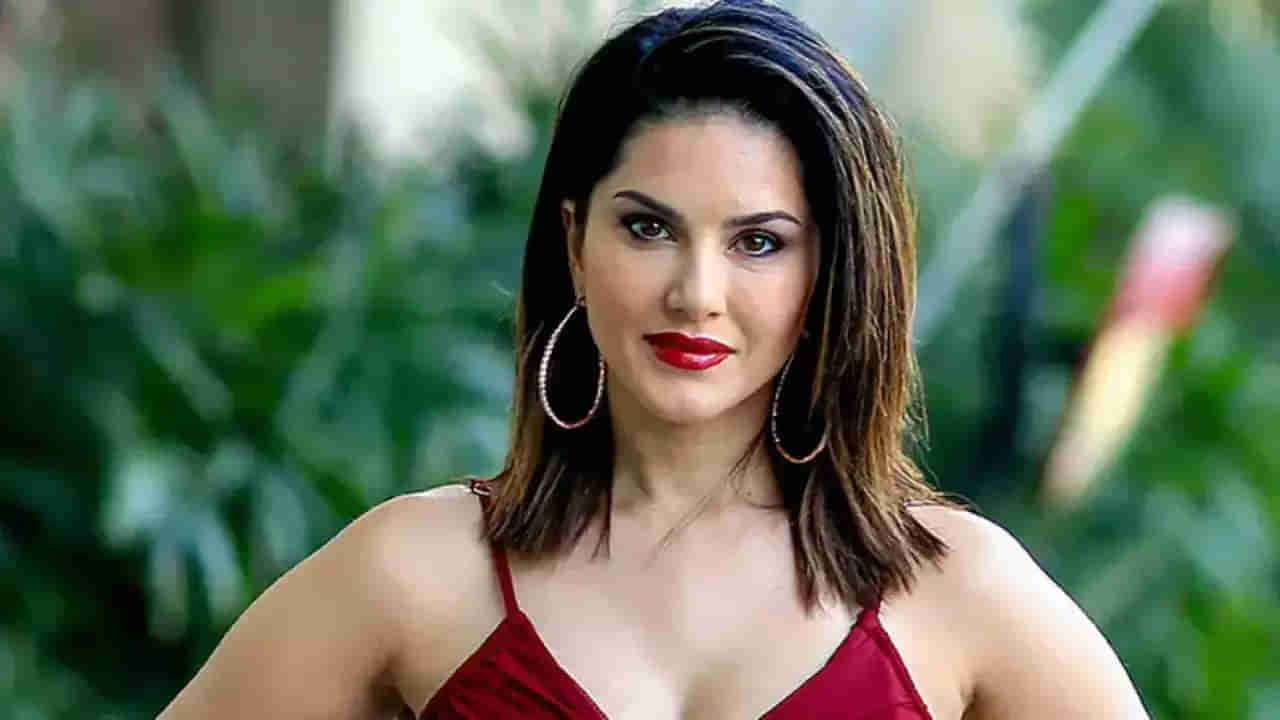 Sunny Leone Birthday: ಸನ್ನಿ ಲಿಯೋನ್ ನೀಲಿಚಿತ್ರ ಲೋಕಕ್ಕೆ ಬಂದಿದ್ದು ಏಕೆ? ಅವರು ನಟಿಸಿದ್ದು ಒಬ್ಬ ಹೀರೋ ಜೊತೆ ಮಾತ್ರ