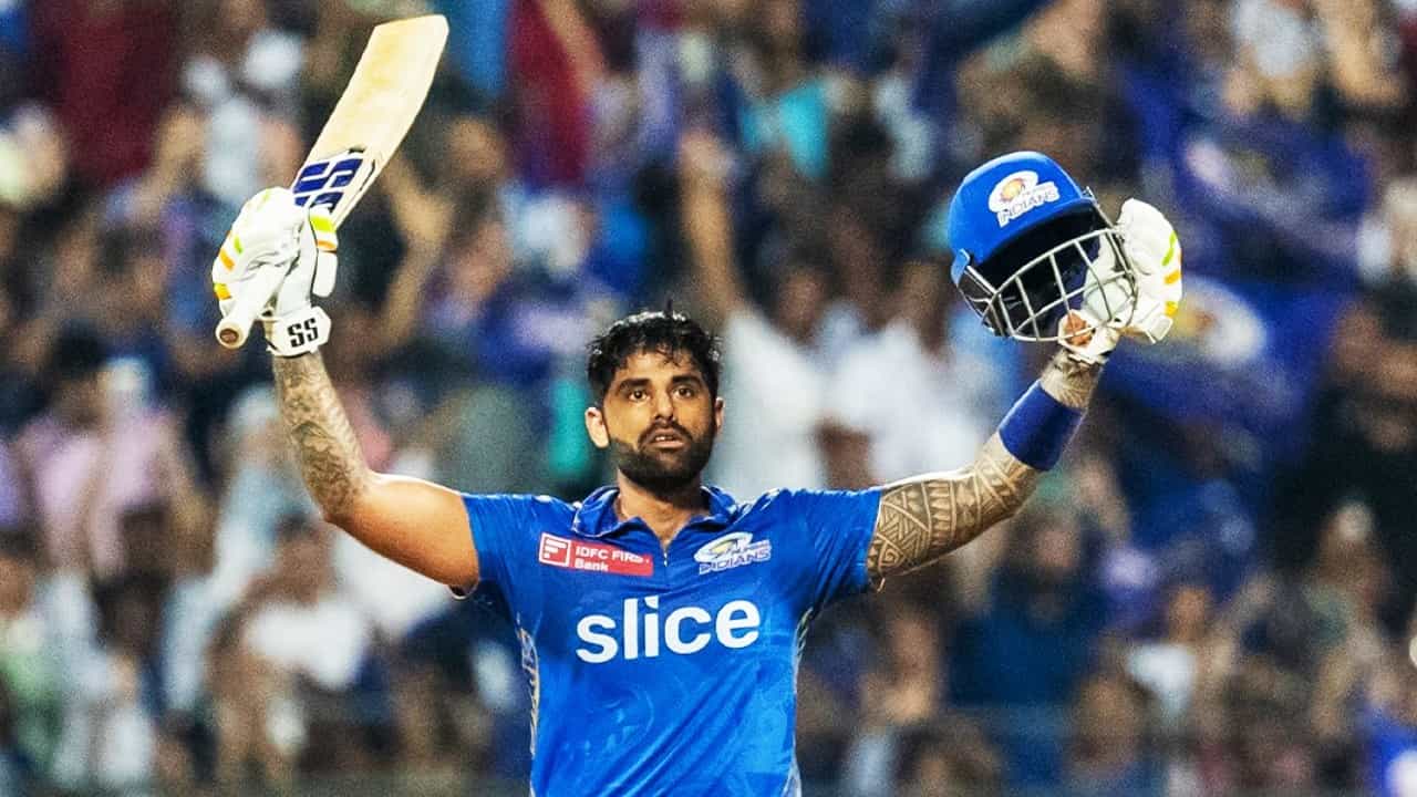 IPL 2023: ಐಪಿಎಲ್ನ 57ನೇ ಪಂದ್ಯದಲ್ಲಿ ಗುಜರಾತ್ ಟೈಟಾನ್ಸ್ ವಿರುದ್ಧ ಭರ್ಜರಿ ಶತಕ ಸಿಡಿಸುವ ಮೂಲಕ ಸೂರ್ಯಕುಮಾರ್ ಯಾದವ್ ಹಲವು ದಾಖಲೆಗಳನ್ನು ನಿರ್ಮಿಸಿದ್ದಾರೆ.