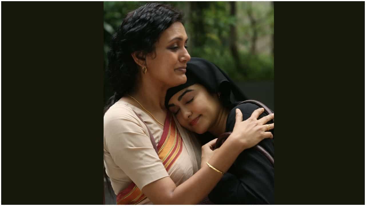 The Kerala Story: 2ನೇ ವಾರವೂ ‘ದಿ ಕೇರಳ ಸ್ಟೋರಿ’ ಯಶಸ್ವಿ ಪ್ರದರ್ಶನ; 164 ಕೋಟಿ ರೂ. ಗಳಿಸಿದ ಕಾಂಟ್ರವರ್ಸಿ ಸಿನಿಮಾ The Kerala Story: 2ನೇ ವಾರವೂ ‘ದಿ ಕೇರಳ ಸ್ಟೋರಿ’ ಯಶಸ್ವಿ ಪ್ರದರ್ಶನ; 164 ಕೋಟಿ ರೂ. ಗಳಿಸಿದ ಕಾಂಟ್ರವರ್ಸಿ ಸಿನಿಮಾ
