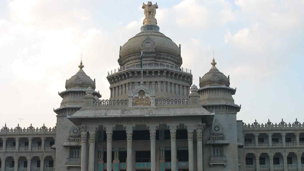 Karnataka Breaking Kannada News Highlights: ಮೇ 27ರಂದು ನೂತನ ಸಚಿವರ ಪ್ರಮಾಣವಚನ Karnataka Breaking Kannada News Highlights: ಮೇ 27ರಂದು ನೂತನ ಸಚಿವರ ಪ್ರಮಾಣವಚನ
