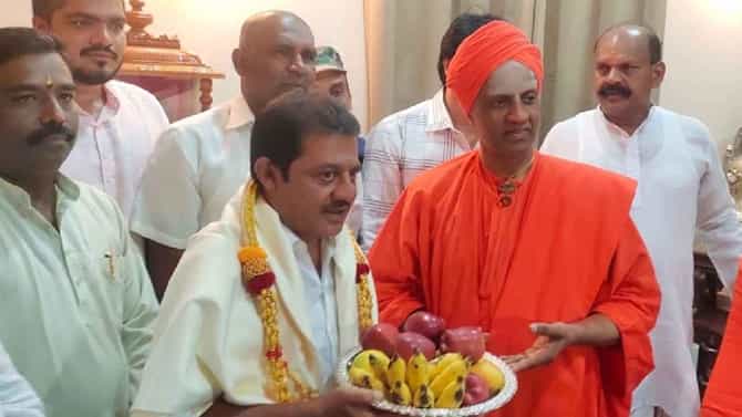 ಮಂತ್ರಿಯಾದಗೊಮ್ಮೆ ಸಿದ್ಧಗಂಗಾ ಮಠಕ್ಕೆ ಭೇಟಿ ನೀಡುವ ಜಮೀರ್ ಅಹಮದ್, ಈ ಬಾರಿ ಶ್ರೀಗಳಿಗೆ ಮಹತ್ವದ ಭರವಸೆ ನೀಡಿದ ಸಚಿವ