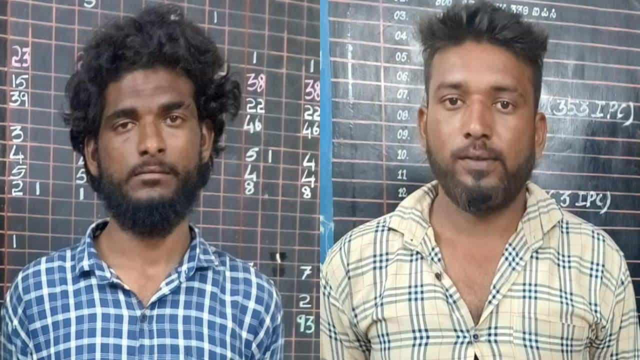 ಬೆಳಗಾವಿ: ಸರ್ಕಾರಿ ಶಾಲೆ ಆವರಣದಲ್ಲಿ ಯುವಕನ ಹತ್ಯೆ ಕೇಸ್; ಇಬ್ಬರು ಆರೋಪಿಗಳ ಬಂಧನ ಬೆಳಗಾವಿ: ಸರ್ಕಾರಿ ಶಾಲೆ ಆವರಣದಲ್ಲಿ ಯುವಕನ ಹತ್ಯೆ ಕೇಸ್; ಇಬ್ಬರು ಆರೋಪಿಗಳ ಬಂಧನ