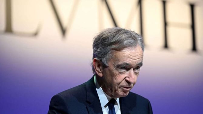 Bernard Arnault: ವಿಶ್ವ ನಂ. 1 ಶ್ರೀಮಂತ ಆರ್ನಾಲ್ಟ್ ಒಂದೇ ದಿನದಲ್ಲಿ 11 ಬಿಲಿಯನ್ ಡಾಲರ್ ಕಳೆದುಕೊಳ್ಳಲು ಏನು ಕಾರಣ? Bernard Arnault: ವಿಶ್ವ ನಂ. 1 ಶ್ರೀಮಂತ ಆರ್ನಾಲ್ಟ್ ಒಂದೇ ದಿನದಲ್ಲಿ 11 ಬಿಲಿಯನ್ ಡಾಲರ್ ಕಳೆದುಕೊಳ್ಳಲು ಏನು ಕಾರಣ?