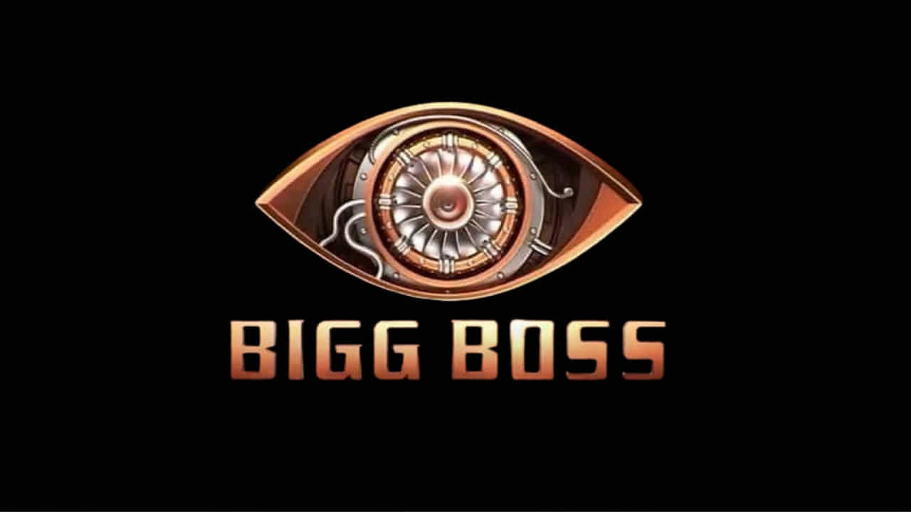 Bigg Boss: ಬಿಗ್ ಬಾಸ್ ನೋಡೋಕೆ ಸಿದ್ಧರಾಗಿ; ಈ ಬಾರಿ ಹೊಸ ನಿಯಮ, ಹೊಸ ನಿರೂಪಕ Bigg Boss: ಬಿಗ್ ಬಾಸ್ ನೋಡೋಕೆ ಸಿದ್ಧರಾಗಿ; ಈ ಬಾರಿ ಹೊಸ ನಿಯಮ, ಹೊಸ ನಿರೂಪಕ