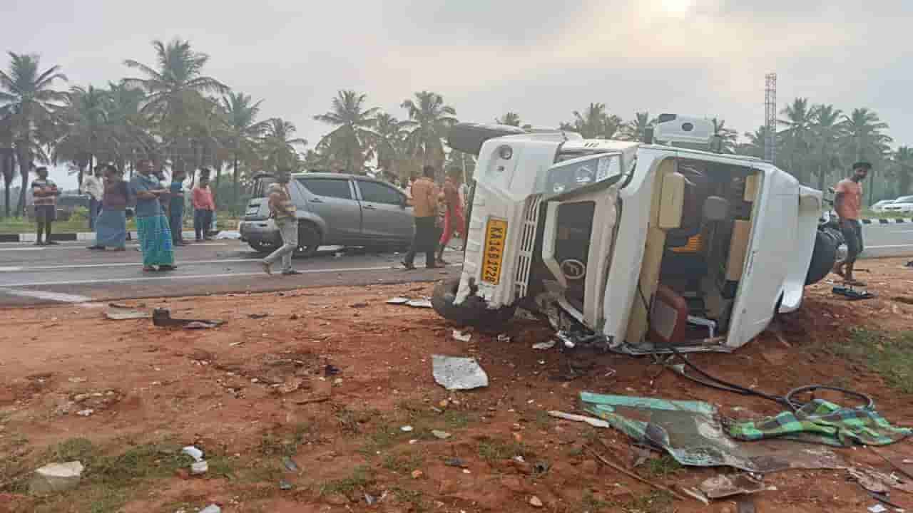 ಚಿಕ್ಕಮಗಳೂರು: ಕಾರು ಟಿಟಿ ವಾಹನ ಮುಖಾಮುಖಿ ಡಿಕ್ಕಿ; ಇಬ್ಬರು ಸ್ಥಳದಲ್ಲೇ ಸಾವು