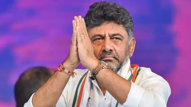 ನಾನು ನಾಳೆ ಬೆಳಗ್ಗೆ ದೆಹಲಿಗೆ ಹೋಗುತ್ತೇನೆ: ಕೆಪಿಸಿಸಿ ಅಧ್ಯಕ್ಷ ಡಿಕೆ ಶಿವಕುಮಾರ್ ನಾನು ನಾಳೆ ಬೆಳಗ್ಗೆ ದೆಹಲಿಗೆ ಹೋಗುತ್ತೇನೆ: ಕೆಪಿಸಿಸಿ ಅಧ್ಯಕ್ಷ ಡಿಕೆ ಶಿವಕುಮಾರ್