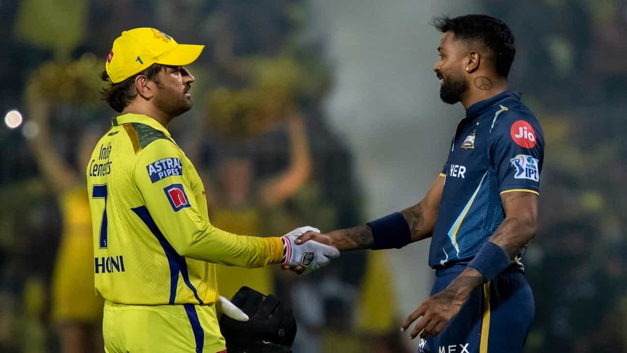 ಎಂಎಸ್ ಧೋನಿ ನೇತೃತ್ವದ ಚೆನ್ನೈ ಸೂಪರ್ ಕಿಂಗ್ಸ್ ಅಹಮದಾಬಾದ್ನ ನರೇಂದ್ರ ಮೋದಿ ಸ್ಟೇಡಿಯಂನಲ್ಲಿ ಇಂಡಿಯನ್ ಪ್ರೀಮಿಯರ್ ಲೀಗ್ 2023 ರ ಫೈನಲ್ನಲ್ಲಿ ಹಾರ್ದಿಕ್ ಪಾಂಡ್ಯ ನಾಯಕತ್ವದ ಗುಜರಾತ್ ಟೈಟಾನ್ಸ್ ವಿರುದ್ಧ ಸೆಣಸಲಿದೆ.
