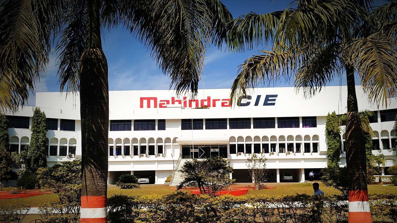 Mahindra CIE: ಸಿಐಇ ಆಟೊಮೋಟಿವ್ನಲ್ಲಿನ ಎಲ್ಲ ಪಾಲು ಮಾರಿದ ಮಹೀಂದ್ರ; ಎರಡೂ ಕಂಪನಿಗಳ ಷೇರಿಗೆ ಒಳ್ಳೆಯ ಡಿಮ್ಯಾಂಡ್ Mahindra CIE: ಸಿಐಇ ಆಟೊಮೋಟಿವ್ನಲ್ಲಿನ ಎಲ್ಲ ಪಾಲು ಮಾರಿದ ಮಹೀಂದ್ರ; ಎರಡೂ ಕಂಪನಿಗಳ ಷೇರಿಗೆ ಒಳ್ಳೆಯ ಡಿಮ್ಯಾಂಡ್