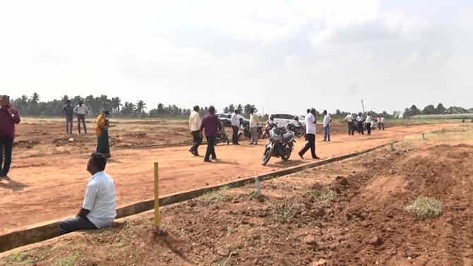 ಕೋಟಿ ಕೋಟಿ ಹಣ ನೀಡಿ 13 ವರ್ಷ ಕಳೆದರೂ ಸಿಕ್ಕಿಲ್ಲ ವಸತಿ ಭಾಗ್ಯ; ಅಂಬಿ ಆಪ್ತನ ವಿರುದ್ಧ ಪೊಲೀಸ್ ನಿವೃತ್ತ ಸಂಘದಿಂದ ಗಂಭೀರ ಆರೋಪ