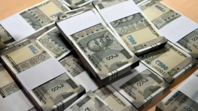 Fake Notes: ನಿಮ್ಮ ಬಳಿ 500 ರೂ ನೋಟಿದ್ದರೆ ಹುಷಾರ್; ಹೆಚ್ಚು ನಕಲಿ ನೋಟು ಇರೋದು 2,000 ರೂದ್ದಲ್ಲವಂತೆ; ಕುತೂಹಲ ಮೂಡಿಸಿದೆ ಆರ್ಬಿಐ ವರದಿ Fake Notes: ನಿಮ್ಮ ಬಳಿ 500 ರೂ ನೋಟಿದ್ದರೆ ಹುಷಾರ್; ಹೆಚ್ಚು ನಕಲಿ ನೋಟು ಇರೋದು 2,000 ರೂದ್ದಲ್ಲವಂತೆ; ಕುತೂಹಲ ಮೂಡಿಸಿದೆ ಆರ್ಬಿಐ ವರದಿ
