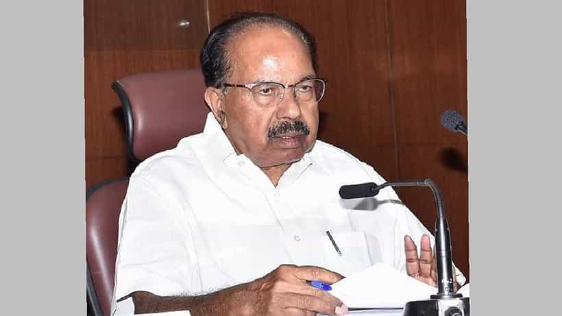 ಕೊನೆ ಕ್ಷಣದಲ್ಲಿ ಬಿಕೆ ಹರಿಪ್ರಸಾದ್ಗೆ ಮಂತ್ರಿಗಿರಿ ಕೈತಪ್ಪಿದ್ದಕ್ಕೆ ವೀರಪ್ಪ ಮೊಯ್ಲಿ ಹೇಳಿದ್ದಿಷ್ಟು