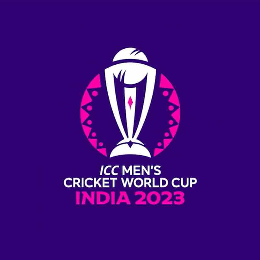ಅಂತರರಾಷ್ಟ್ರೀಯ ಕ್ರಿಕೆಟ್ ಸಂಸ್ಥೆ ಭಾರತದಲ್ಲಿ ಈ ವರ್ಷ ನಡೆಯಲಿರುವ ಪುರುಷರ ಏಕದಿನ ವಿಶ್ವಕಪ್ ವೇಳಾಪಟ್ಟಿಯನ್ನು ಪ್ರಕಟ ಮಾಡಿದೆ. ಮುಂಬೈನಲ್ಲಿ ನಡೆದ 100 ದಿನಗಳ ವಿಶ್ವಕಪ್ ಸಮಾರಂಭದಲ್ಲಿ ಬಿಸಿಸಿಐ ಹಾಗೂ ಐಸಿಸಿ ವಿಶ್ವಕಪ್ 2023 ವೇಳಾಪಟ್ಟಿಯನ್ನು ಅನಾವರಣಗೊಳಿಸಿದೆ.