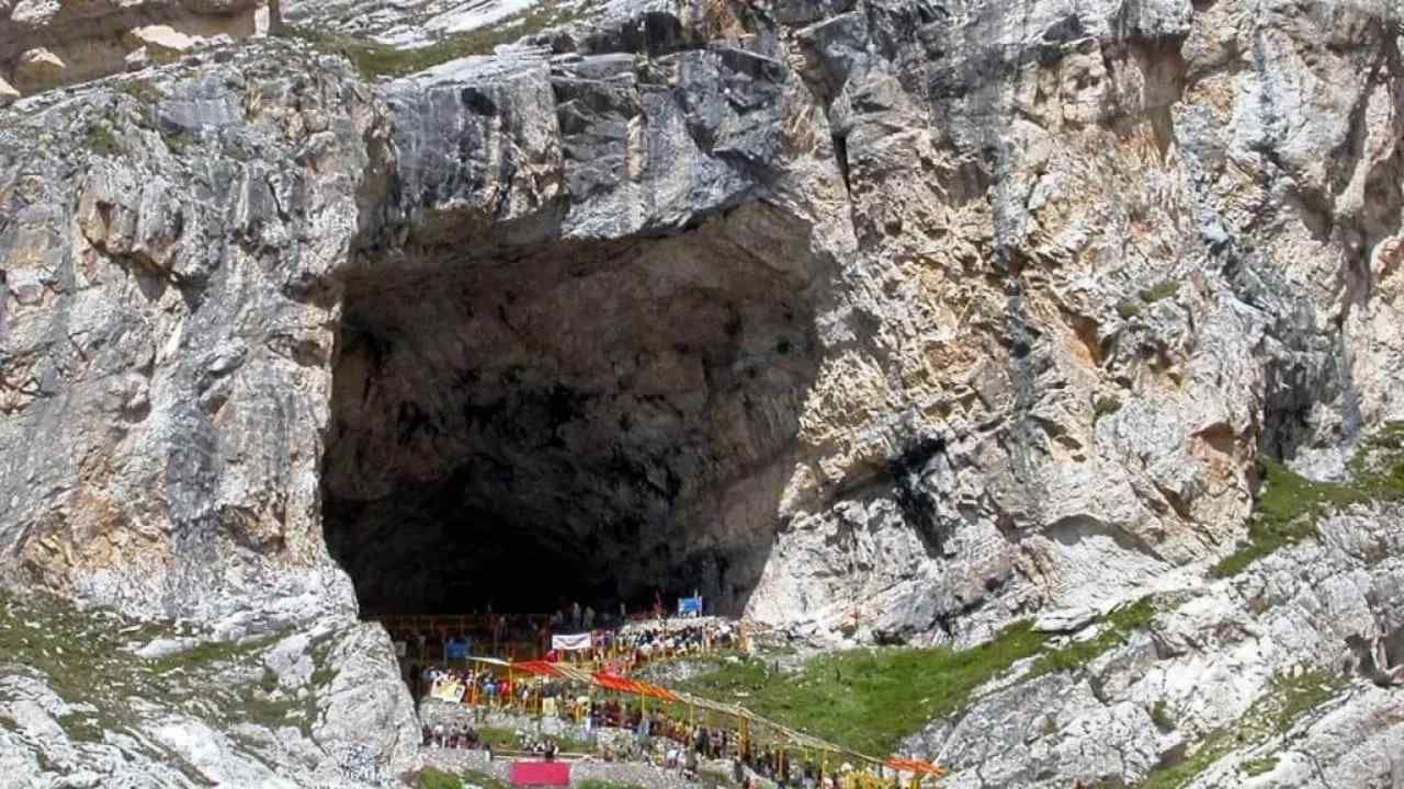 Amarnath Yatra Amarnath shrine board issues guidelines for devotees going to Amarnath
