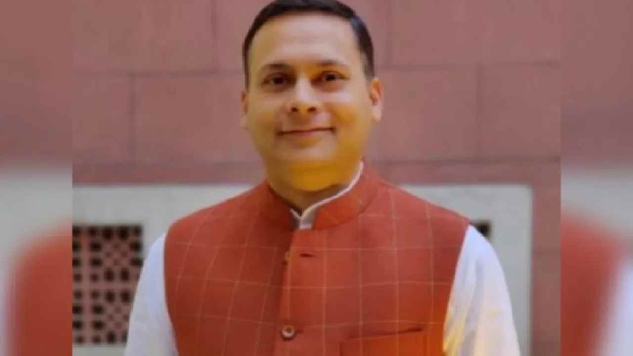 ಪ್ರಿಯಾಂಕ್ ಖರ್ಗೆ ದೂರು, ಬಿಜೆಪಿ ಐಟಿ ಸೆಲ್ ಮುಖ್ಯಸ್ಥ ಅಮಿತ್ ಮಾಳವೀಯಾ ವಿರುದ್ದ ಎಫ್ಐಆರ್ ದಾಖಲು ಪ್ರಿಯಾಂಕ್ ಖರ್ಗೆ ದೂರು, ಬಿಜೆಪಿ ಐಟಿ ಸೆಲ್ ಮುಖ್ಯಸ್ಥ ಅಮಿತ್ ಮಾಳವೀಯಾ ವಿರುದ್ದ ಎಫ್ಐಆರ್ ದಾಖಲು