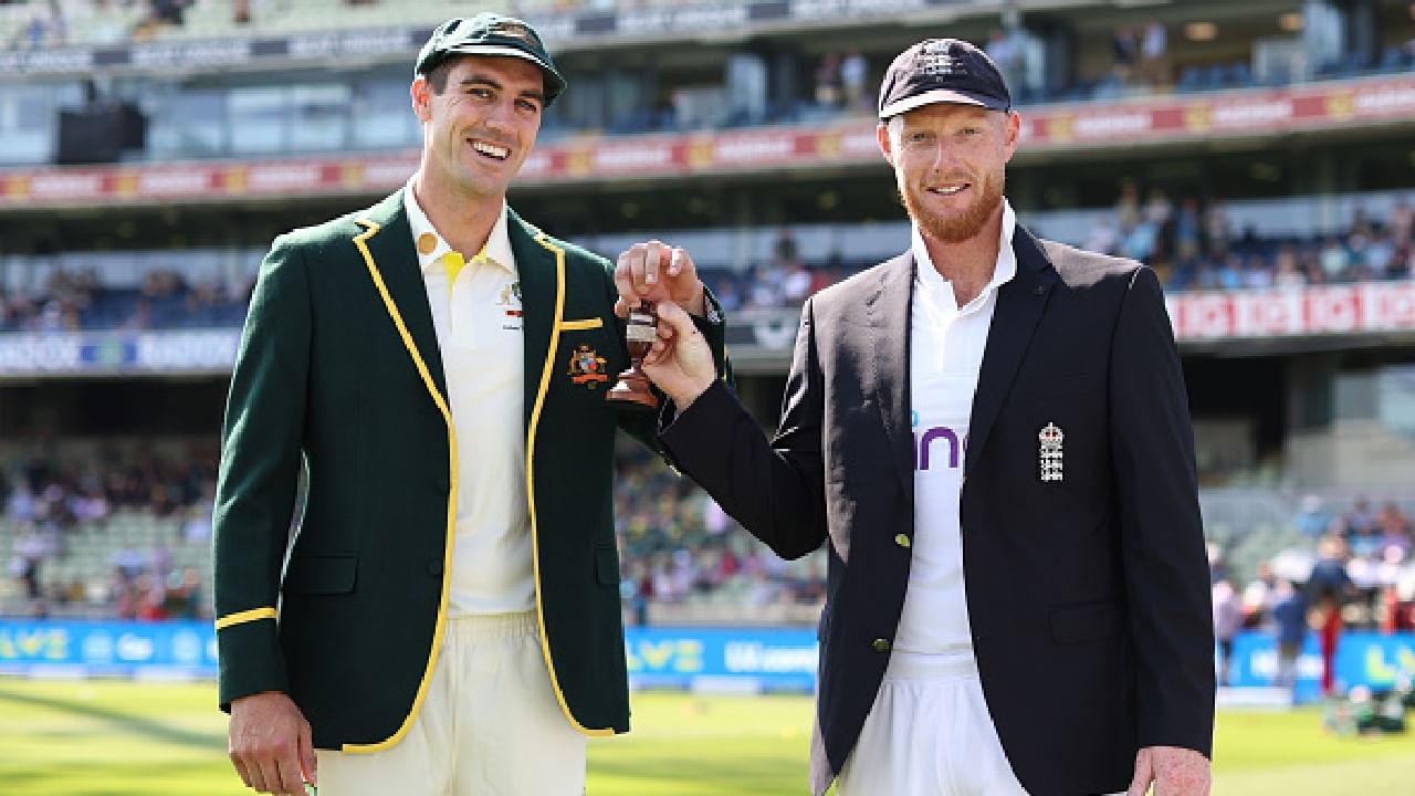 Ashes 2023: ಬರ್ಮಿಂಗ್ಹ್ಯಾಮ್ನ ಎಡ್ಜ್ಬಾಸ್ಟನ್ ಸ್ಟೇಡಿಯಂನಲ್ಲಿ ನಡೆದ ಆ್ಯಶಸ್ ಸರಣಿಯ ಮೊದಲ ಟೆಸ್ಟ್ ಪಂದ್ಯದಲ್ಲಿ ಆಸ್ಟ್ರೇಲಿಯಾ ತಂಡ ರೋಚಕ ಜಯ ಸಾಧಿಸಿದೆ. ಇಂಗ್ಲೆಂಡ್ ತಂಡ ದ್ವಿತೀಯ ಇನಿಂಗ್ಸ್ನಲ್ಲಿ ನೀಡಿದ 281 ರನ್ಗಳ ಟಾರ್ಗೆಟ್ ಬೆನ್ನತ್ತಿದ ಆಸ್ಟ್ರೇಲಿಯಾ ತಂಡವು 8 ವಿಕೆಟ್ ನಷ್ಟಕ್ಕೆ ಗುರಿ ಮುಟ್ಟಿತು. ಈ ಮೂಲಕ 2 ವಿಕೆಟ್ಗಳ ರೋಚಕ ಜಯವನ್ನು ತನ್ನದಾಗಿಸಿಕೊಂಡಿದೆ.