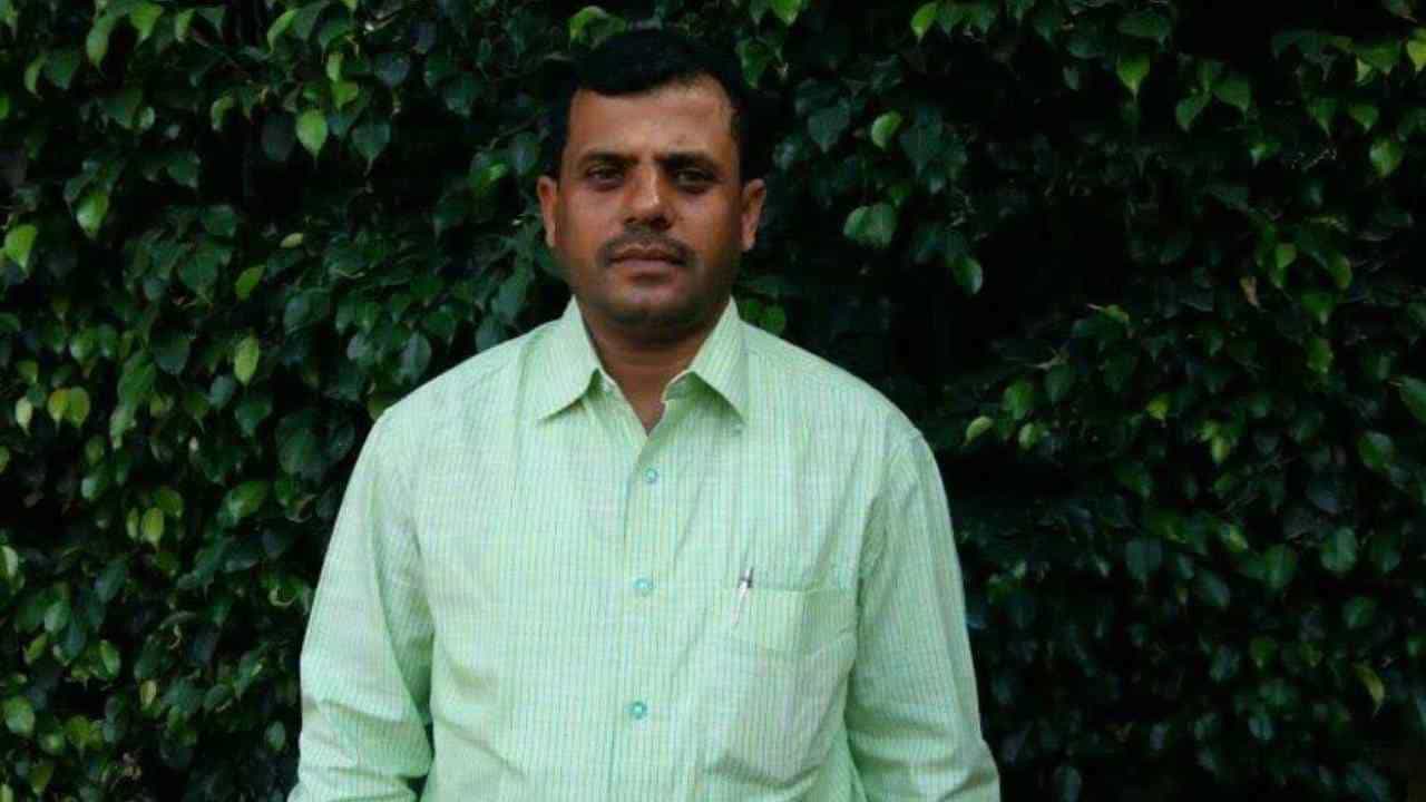 ಬಿಜೆಪಿ ಮುಖಂಡನ ಹತ್ಯೆ ಪ್ರಕರಣ: ಹಂತಕರನ್ನು ಬಂಧಿಸಿ, ಇಲ್ಲ ದಯಾಮರಣ ಕೊಡಿ ಬಿಜೆಪಿ ಮುಖಂಡನ ಹತ್ಯೆ ಪ್ರಕರಣ: ಹಂತಕರನ್ನು ಬಂಧಿಸಿ, ಇಲ್ಲ ದಯಾಮರಣ ಕೊಡಿ