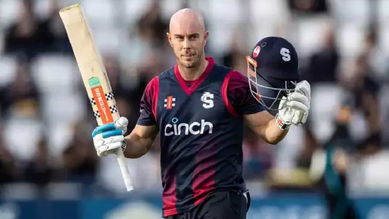 T20 BLAST 2023: ಇಂಗ್ಲೆಂಡ್ನಲ್ಲಿ ನಡೆಯುತ್ತಿರುವ ಟಿ20 ಬ್ಲಾಸ್ಟ್ ಲೀಗ್ನಲ್ಲಿ ಆಸ್ಟ್ರೇಲಿಯಾ ಆಟಗಾರ ಕ್ರಿಸ್ ಲಿನ್ ಸಿಡಿಲಬ್ಬರದ ಶತಕ ಸಿಡಿಸಿ ಅಬ್ಬರಿಸಿದ್ದಾರೆ.