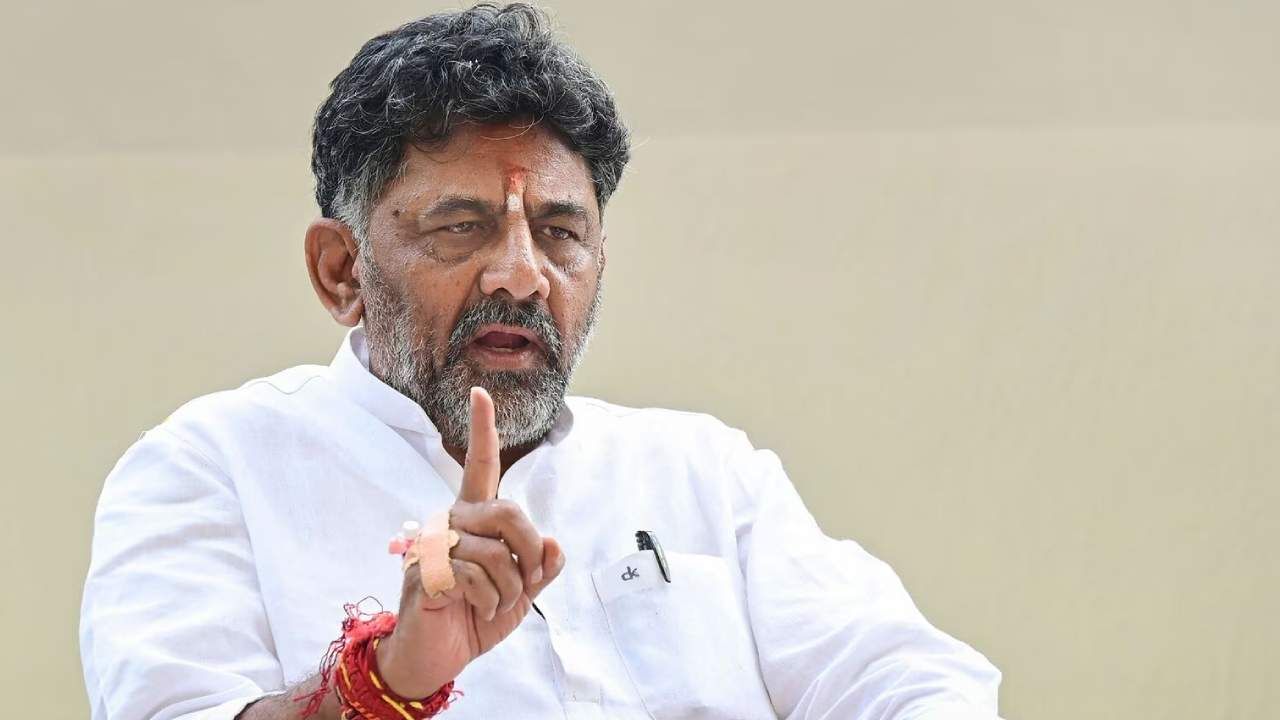 ಹೊಸಕೆರೆಹಳ್ಳಿ ಕೆರೆ ಮಧ್ಯೆ ರಸ್ತೆ ನಿರ್ಮಾಣ ಯೋಜನೆ ರೂಪಿಸಿದ ಆರೋಪ: ಡಿಸಿಎಂ ಸೂಚನೆ ಬೆನ್ನಲ್ಲೇ ಬಿಬಿಎಂಪಿ ಅಧಿಕಾರಿಗಳ ಅಮಾನತು