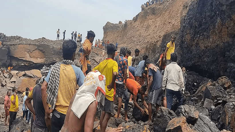 Jharkhand: ಜಾರ್ಖಂಡ್ನ ಧನ್ಬಾದ್ ಬಳಿ ಅಕ್ರಮ ಕಲ್ಲಿದ್ದಲು ಗಣಿ ಕುಸಿದು ಮೂರು ಸಾವು, ಹಲವರು ಸಿಲುಕಿರುವ ಶಂಕೆ