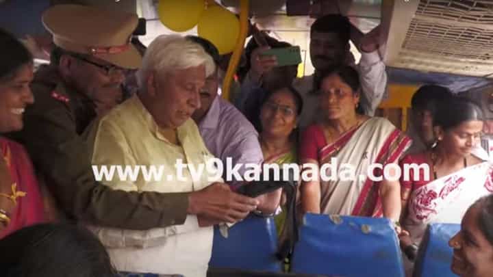 Shakti Scheme: ಮೊದಲ 15 ದಿನಗಳನ್ನು ಯಶಸ್ವೀಯಾಗಿ ಪೂರೈಸಿದ ಸರ್ಕಾರದ ಶಕ್ತಿ ಯೋಜನೆ; 8 ಕೋಟಿಗೂ ಹೆಚ್ಚು ಮಹಿಳೆಯರಿಂದ ಬಸ್ ಪ್ರಯಾಣ! Shakti Scheme: ಮೊದಲ 15 ದಿನಗಳನ್ನು ಯಶಸ್ವೀಯಾಗಿ ಪೂರೈಸಿದ ಸರ್ಕಾರದ ಶಕ್ತಿ ಯೋಜನೆ; 8 ಕೋಟಿಗೂ ಹೆಚ್ಚು ಮಹಿಳೆಯರಿಂದ ಬಸ್ ಪ್ರಯಾಣ!