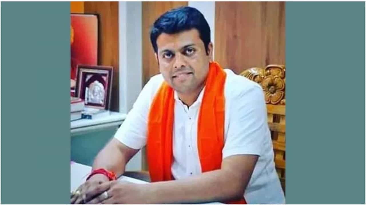 ಸಿಎಂ ಸಿದ್ದರಾಮಯ್ಯ ವಿರುದ್ಧ ಅವಹೇಳನಕಾರಿ ಭಾಷಣ; ಬೆಳ್ತಂಗಡಿ ಶಾಸಕ ಹರೀಶ್ ಪೂಂಜಾಗೆ ಹೈಕೋರ್ಟ್ನಲ್ಲಿ ರಿಲೀಫ್ ಸಿಎಂ ಸಿದ್ದರಾಮಯ್ಯ ವಿರುದ್ಧ ಅವಹೇಳನಕಾರಿ ಭಾಷಣ; ಬೆಳ್ತಂಗಡಿ ಶಾಸಕ ಹರೀಶ್ ಪೂಂಜಾಗೆ ಹೈಕೋರ್ಟ್ನಲ್ಲಿ ರಿಲೀಫ್